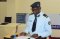 ضيف الشرف السد لويس من الشرطة الوطنية البوروندية بفتتح الدورة رسميا في بوجومبورا، بوروندي في 20 سبتمبر 2021